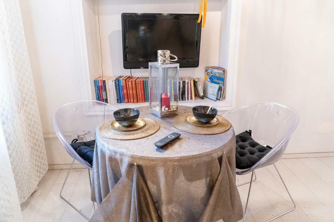 Abbraccio Di Giulietta Apartment Verona Luaran gambar